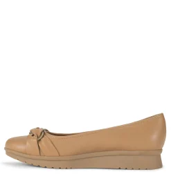 Clearance Aurora Flat Flats & Loafers