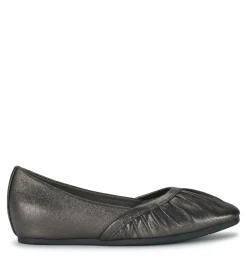 Hot Charlie Flat Flats & Loafers